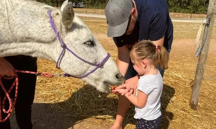 30-Minute individual horse session for 2 kids