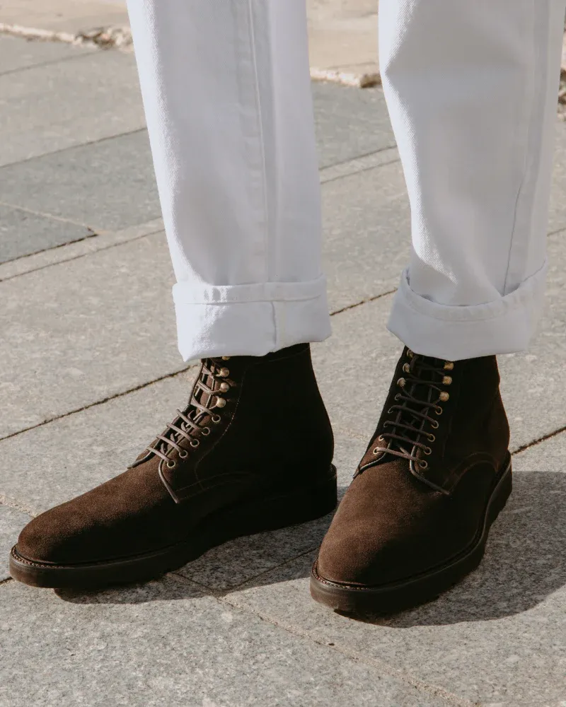 Brown Suede Plain-Toe Boot