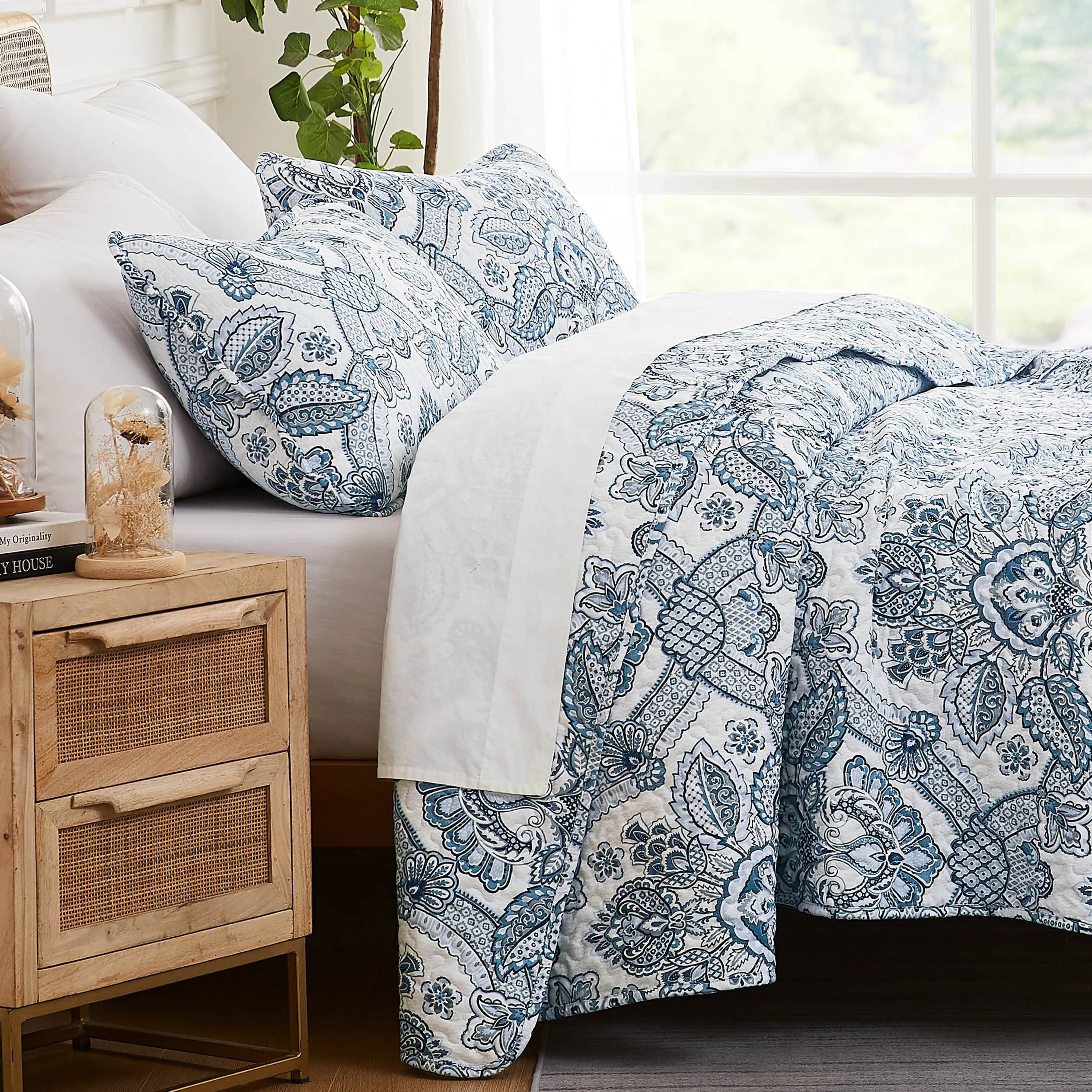 Enchantment Quilt Set