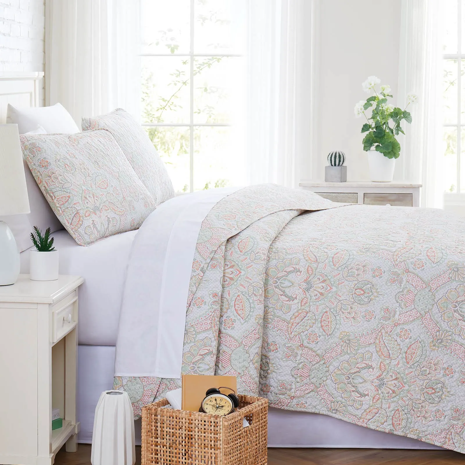 Enchantment Quilt Set